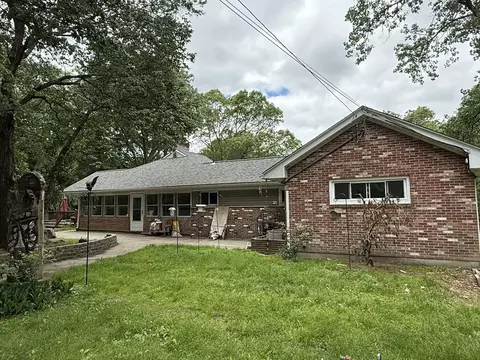 166 Fairview Ave, Rehoboth, MA 02769