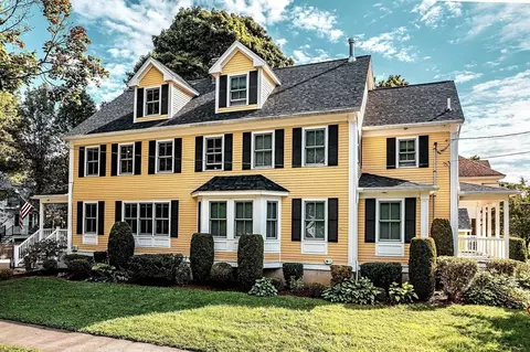 44 Washington Ave #44, Andover, MA 01810