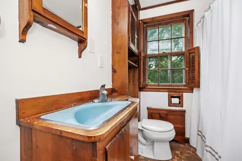 96 Wakefield St, Reading, MA 01867 photo 9
