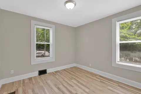 Bedroom - 171 Boston Rd, Springfield, MA 01109 photo 1 of 8