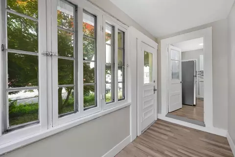 Entry Way - 171 Boston Rd, Springfield, MA 01109 photo 3 of 3
