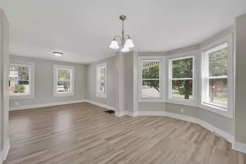 Living - 171 Boston Rd, Springfield, MA 01109 photo 1 of 4