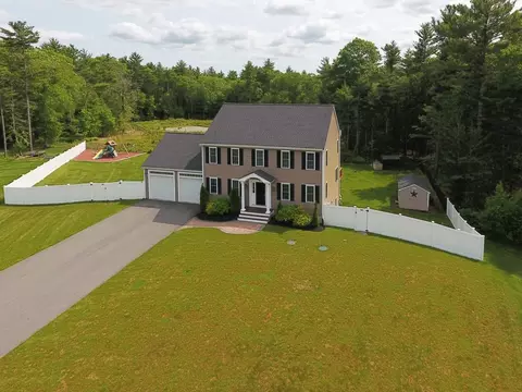 31 Pocksha Dr, Middleboro, MA 02346