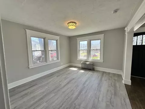 14 Aster St, Springfield, MA 01109 photo 11