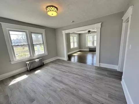 14 Aster St, Springfield, MA 01109 photo 12