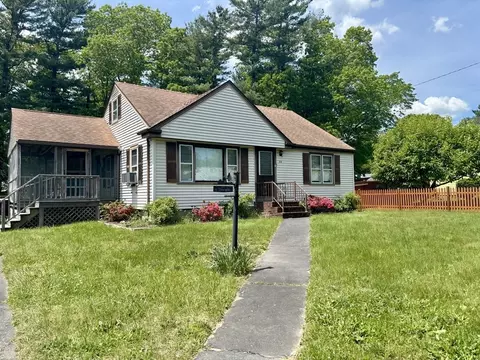 20 Birch St, Acushnet, MA 02743