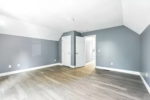 29 King St, Springfield, MA 01109 photo 9