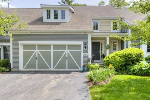 204 Sandtrap Ct #204, Northbridge, MA 01534