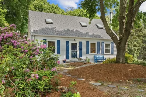 19 Goldsmith Ave, Beverly, MA 01915