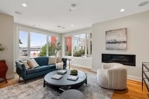 405 W First St #101, Boston, MA 02127