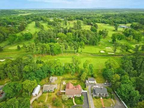 149 Acorn St, Marshfield, MA 02050