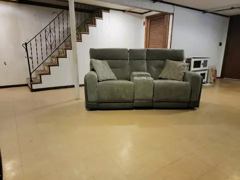Living - 375 Lenox St, Athol, MA 01331 photo 3 of 4