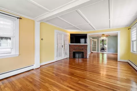 7 Coolidge Rd, Danvers, MA 01923 photo 17