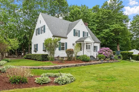 3 Prince St, Beverly, MA 01915