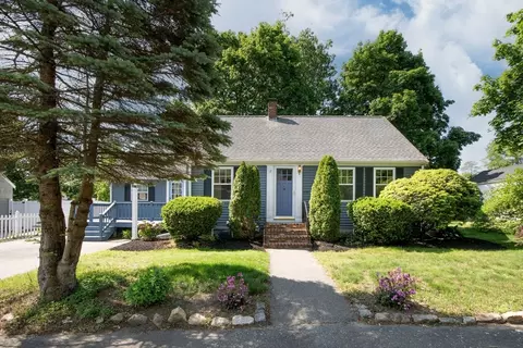12 Beverly Cir, Randolph, MA 02368
