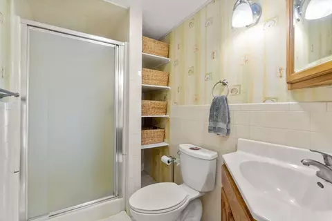 115 Wareham Lake Shore Dr, Wareham, MA 02538 photo 8