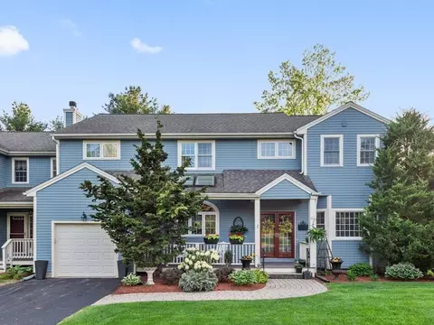 101 Colonial Dr #101, Sturbridge, MA 01566