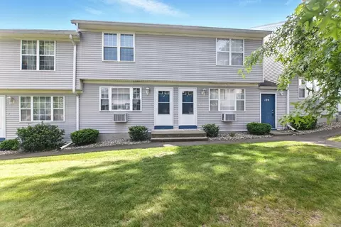 189 Essex St #L, Springfield, MA 01151