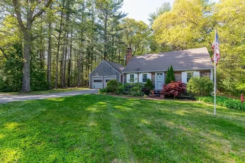 188 Church St, Duxbury, MA 02332