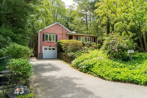43 Fair Oaks Dr, Lexington, MA 02421