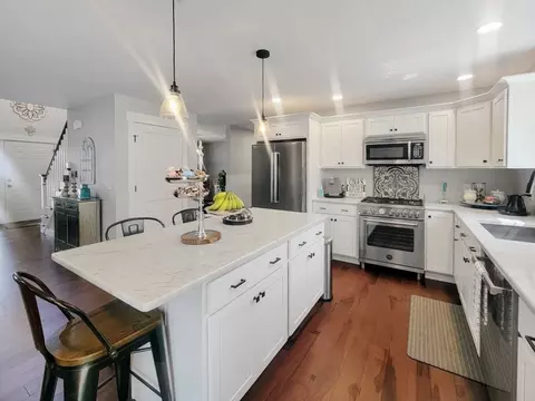 391 Gibbs St, Fall River, MA 02720 photo 13