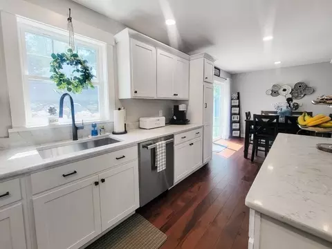 391 Gibbs St, Fall River, MA 02720 photo 12