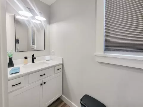 391 Gibbs St, Fall River, MA 02720 photo 21