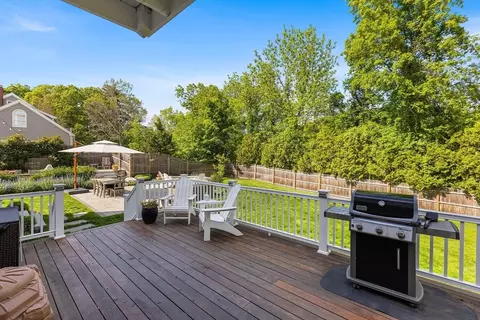38 Thoreau Cir, Beverly, MA 01915 photo 32