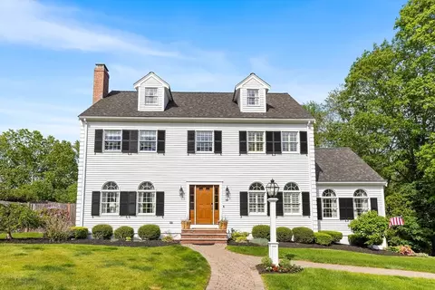 38 Thoreau Cir, Beverly, MA 01915