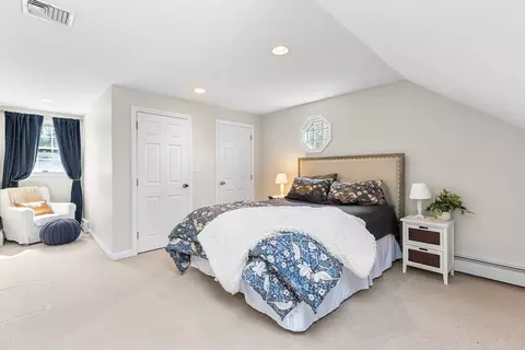 38 Thoreau Cir, Beverly, MA 01915 photo 22