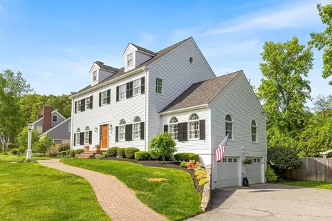 38 Thoreau Cir, Beverly, MA 01915 photo 35