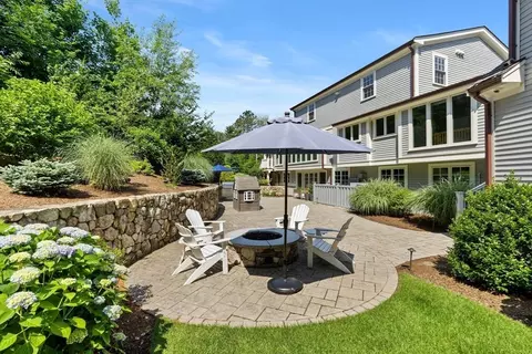 Exterior - 1164 Main St, Hingham, MA 02043 photo 3 of 3