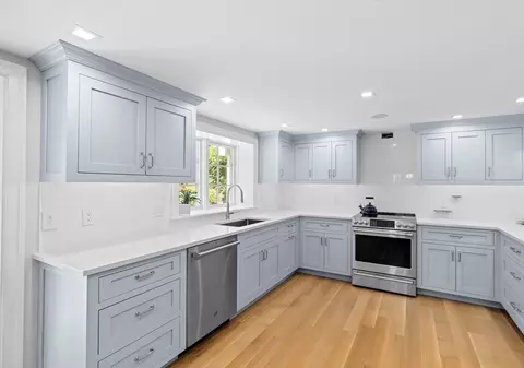 Kitchen - 1164 Main St, Hingham, MA 02043 photo 2 of 2