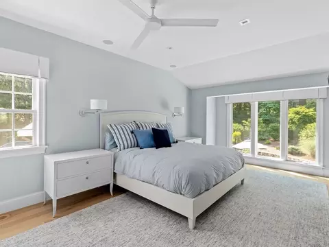 Bedroom - 1164 Main St, Hingham, MA 02043 photo 1 of 4