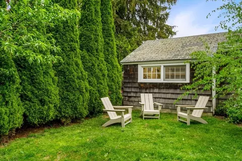 Exterior - 13 Bertram St, Beverly, MA 01915 photo 7 of 8