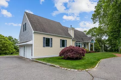 89 Standish Rd, Sagamore Beach, MA 02562 photo 4