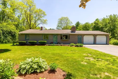 24 Oxford Rd, Charlton, MA 01507