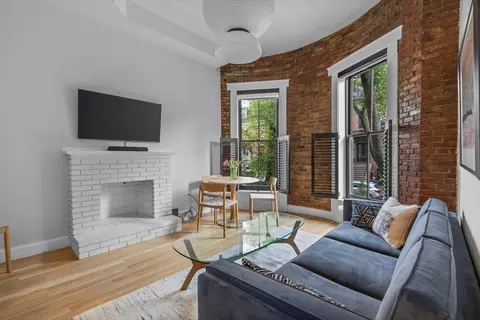 26 Concord Sq #2, Boston, MA 02118