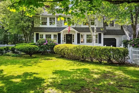 117 Parker Rd, Osterville, MA 02655