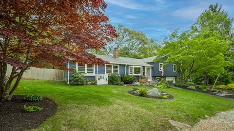 32 Holly St, Gloucester, MA 01930 photo 20