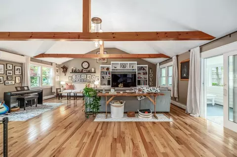 32 Holly St, Gloucester, MA 01930 photo 7