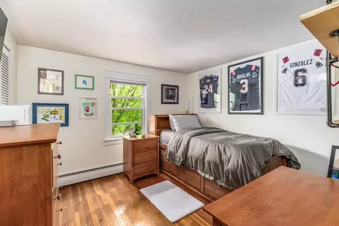 32 Holly St, Gloucester, MA 01930 photo 13