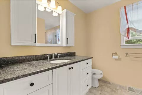 9 Arnold Rd, Framingham, MA 01701 photo 20