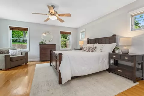 14 Fairview Ave, Reading, MA 01867 photo 16