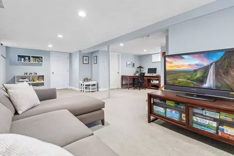 14 Fairview Ave, Reading, MA 01867 photo 27