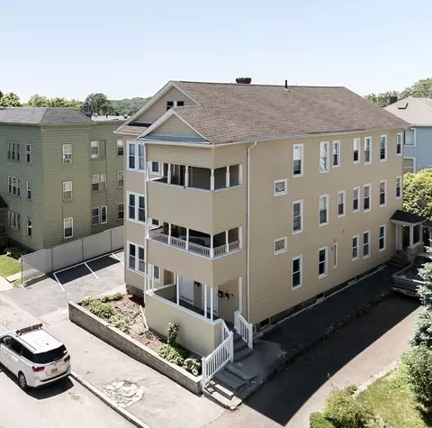 30-32 Loxwood St, Worcester, MA 01604