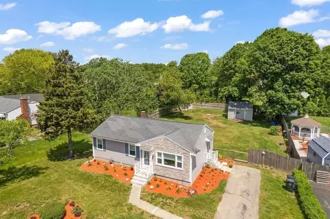51 Stevens Rd, Swansea, MA 02777