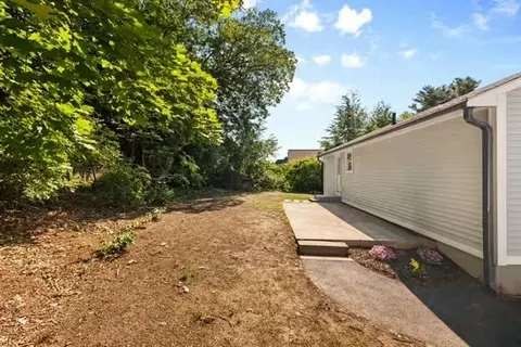 7 Edward St, Canton, MA 02021 photo 9