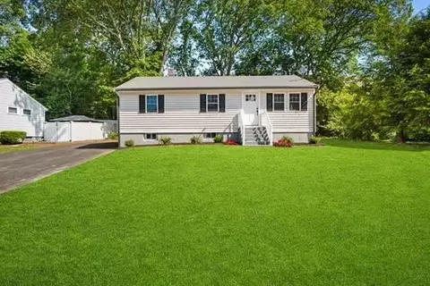 7 Edward St, Canton, MA 02021 photo 4