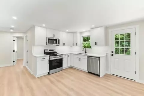 7 Edward St, Canton, MA 02021 photo 17